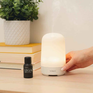 Vitruvi Glow Diffuser Ultrasonic Essential Oil Diffuser | Oil Diffuser Essential Oils Aromatherapy Diffuser | Diffusers for Home Kids Room Diffuser Room Decor (100 ml) White